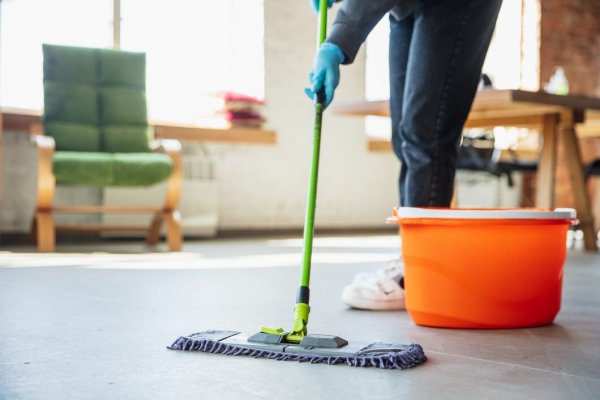 Sfaturi pentru curatenia eficienta a casei: Cum sa economisesti timp si energie