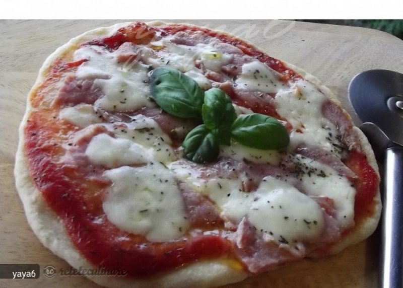 Pizza la Tigaie | Aperitive | Reteteculinare.RO