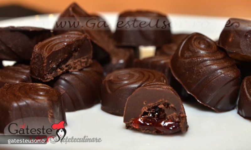 Bomboane de Ciocolata | Dulciuri | Reteteculinare.RO