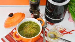 Supa crema de spanac cu leurda