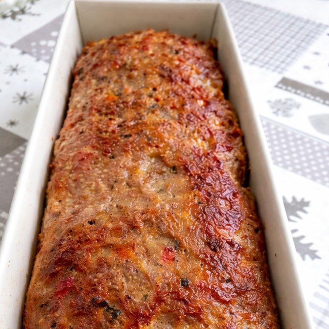 Ruladă de carne tocată la cuptor – rețetă gustoasă de aperitiv