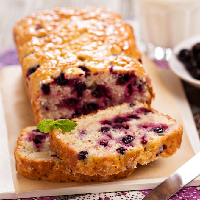 Pandispan cu fructe - simplu si aerat