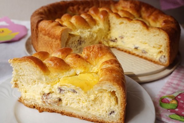 Pasca cu aluat de cozonac