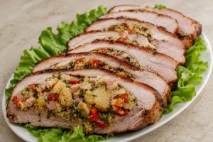 Piept de porc umplut