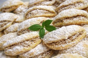 Cornulete fragede cu nuca